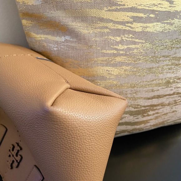 “SOLD” Tory Burch McGraw Top-Zip Satchel - Picture 9 of 13